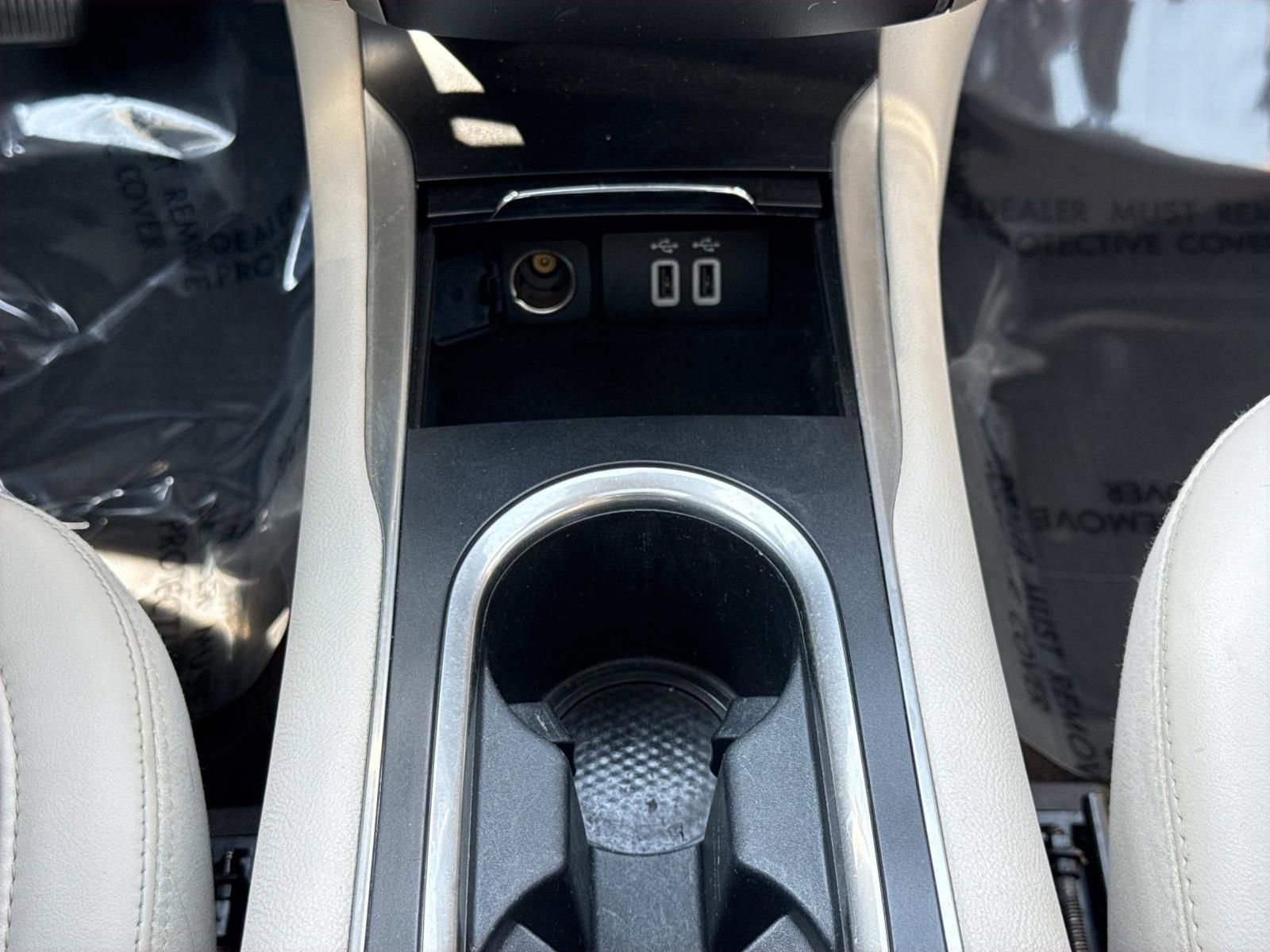 Used 2019 Lincoln MKC Select w/ Select Plus Package AWD/4WD image 13