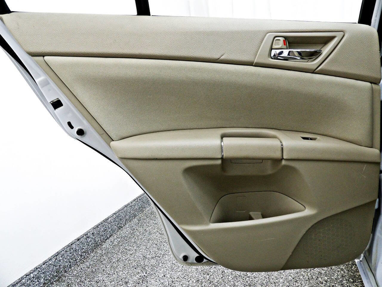 Used 2013 Suzuki Kizashi S FWD image 13