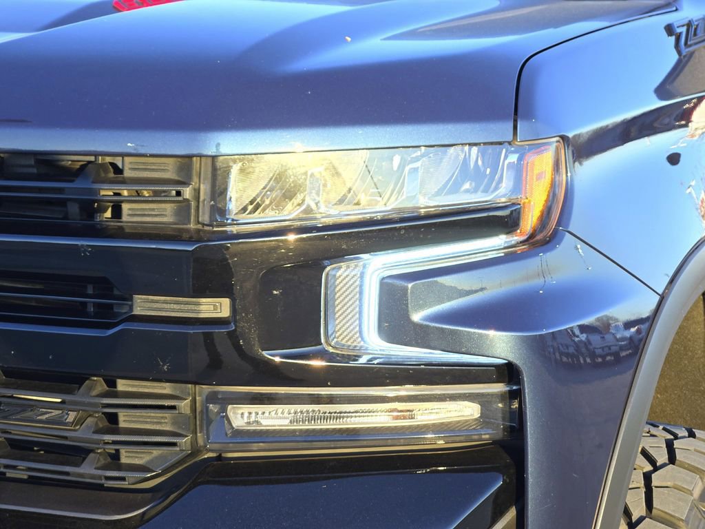 Used 2021 Chevrolet Silverado 1500 LT Trail Boss image 3