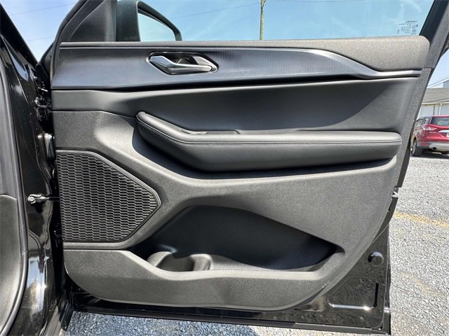 New 2025 Jeep Grand Cherokee L Laredo w/ Luxury Tech Group I image 13