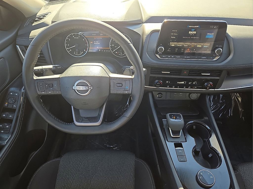 Used 2026 Nissan Rogue SV image 18