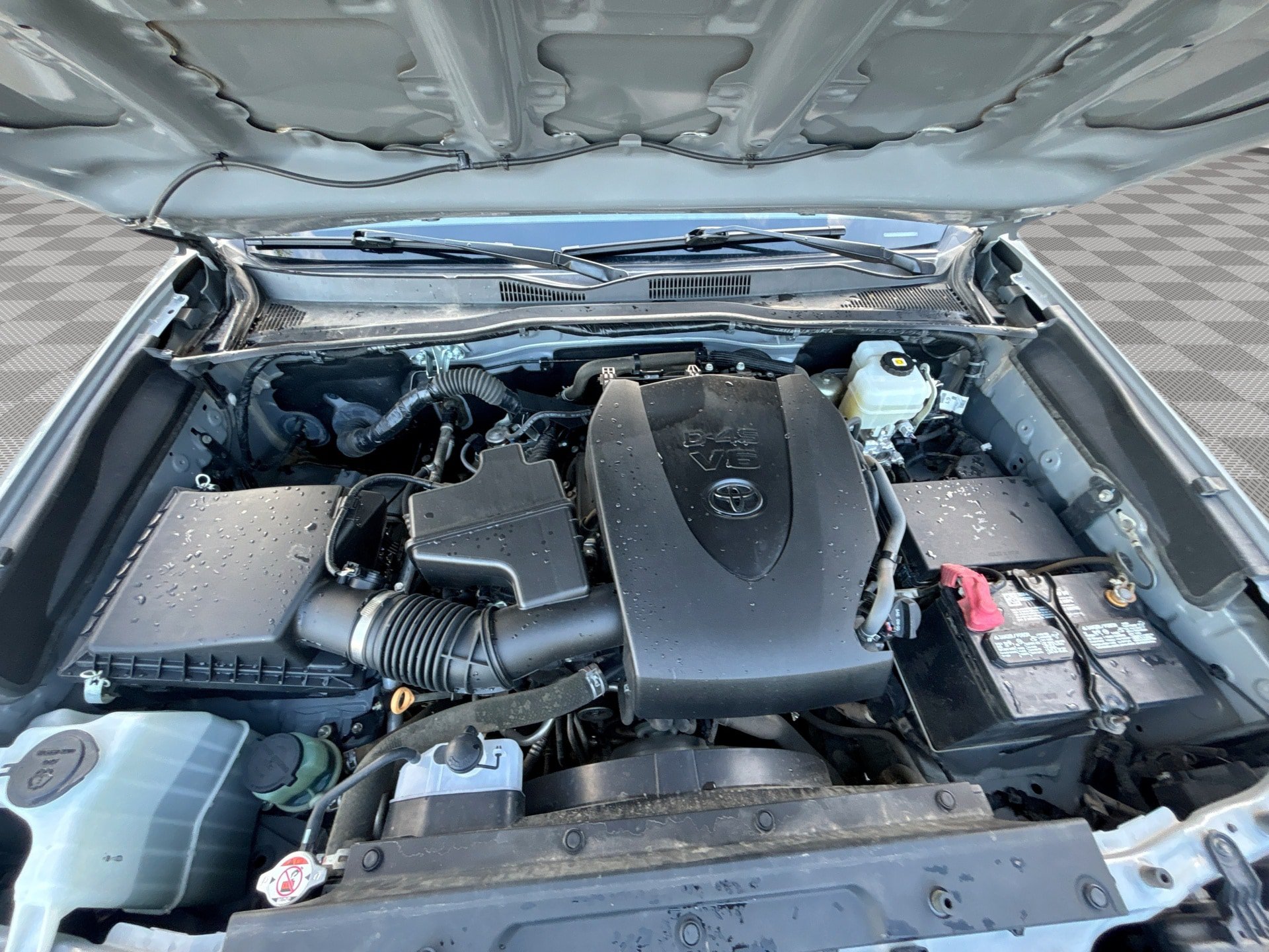 Used 2021 Toyota Tacoma TRD Off-Road AWD/4WD image 17