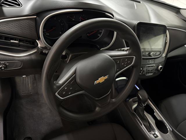 Used 2022 Chevrolet Malibu LT FWD image 18