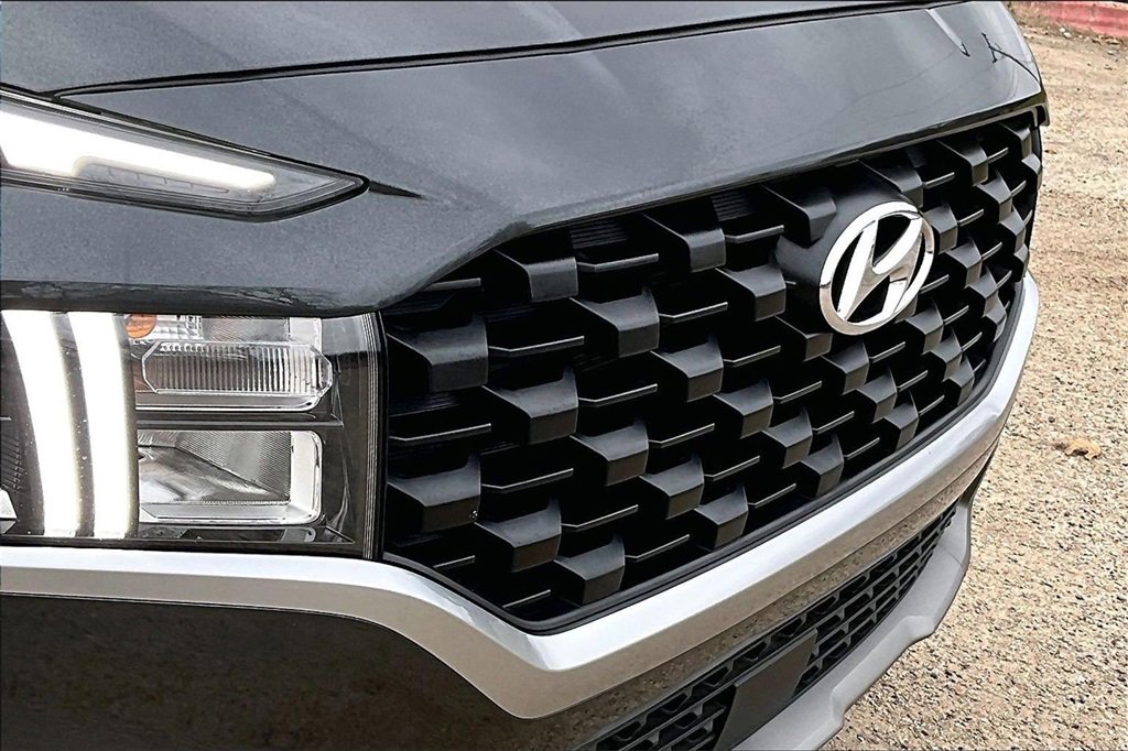 Used 2023 Hyundai Santa Fe SE image 30