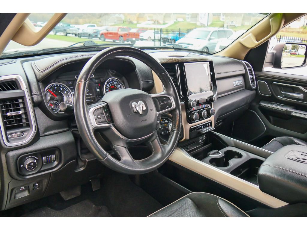 Used 2019 RAM 1500 Laramie AWD/4WD image 12
