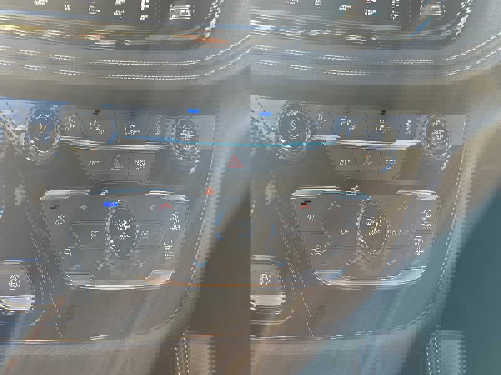 New 2026 Chrysler Pacifica Limited w/ S Appearance Package image 17