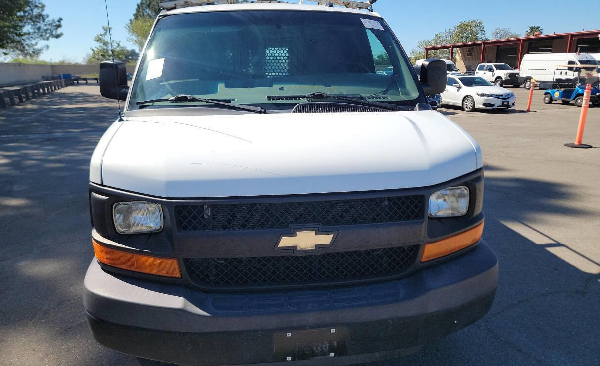 Used 2015 Chevrolet Express 2500 image 6