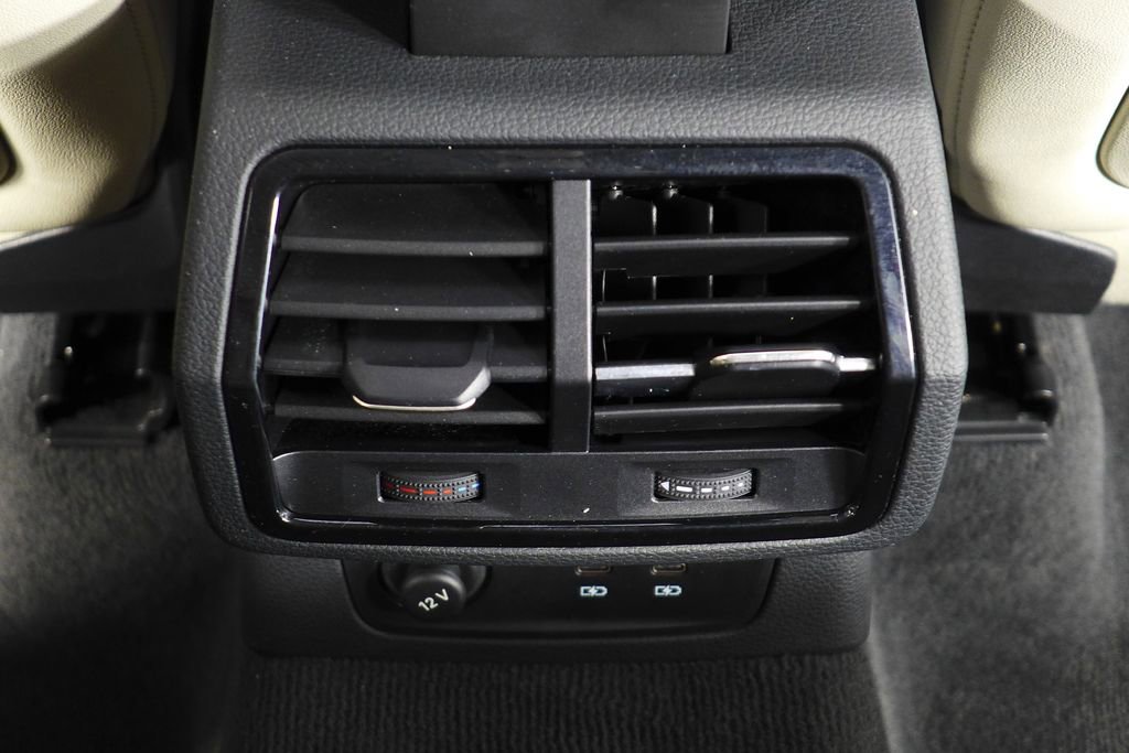 Used 2021 Audi Q3 2.0T Premium Plus image 24