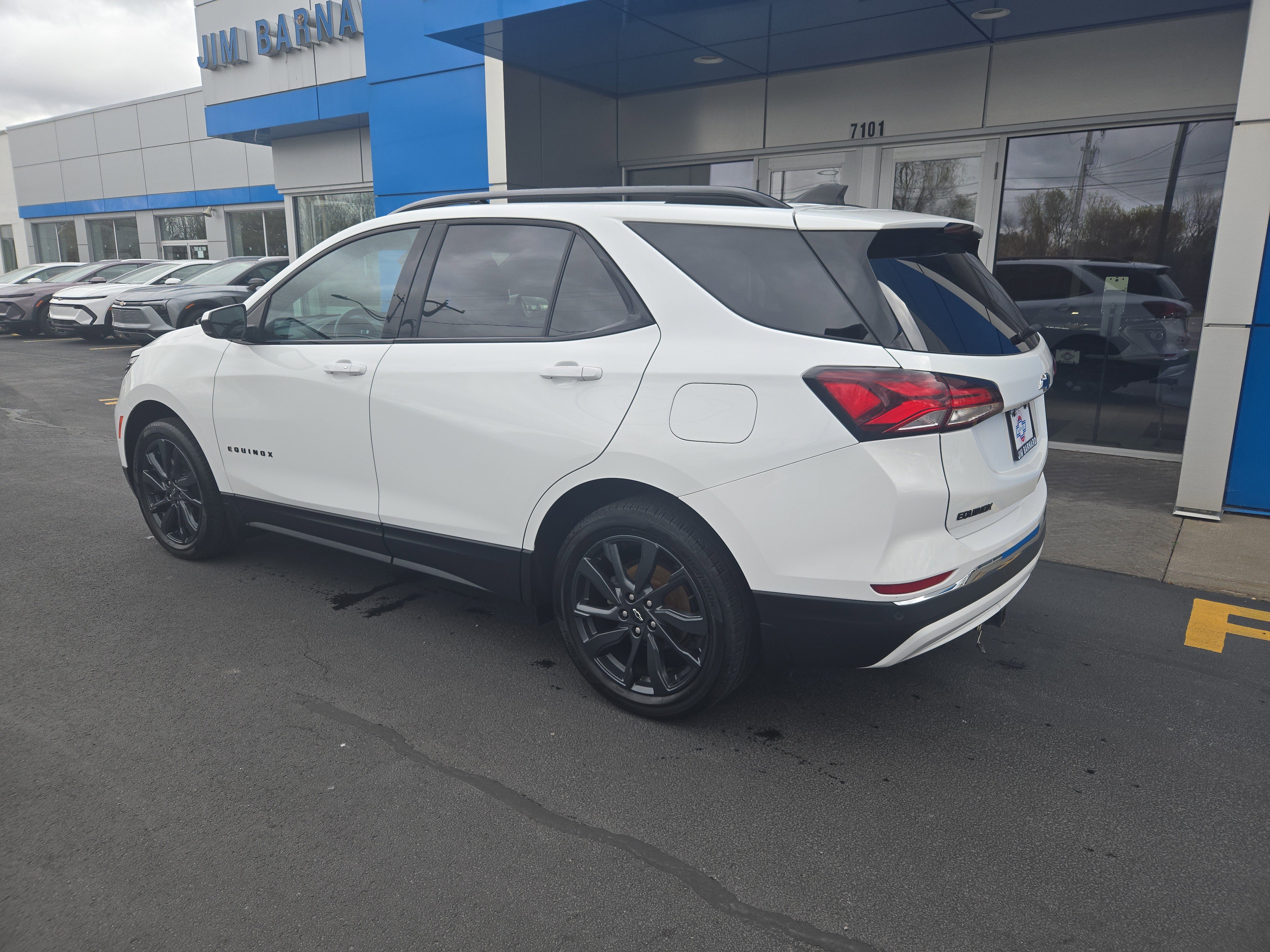 Certified 2022 Chevrolet Equinox RS w/ LPO, Floor Liner Package image 8
