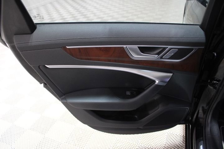 Used 2020 Audi A6 2.0T Premium image 17