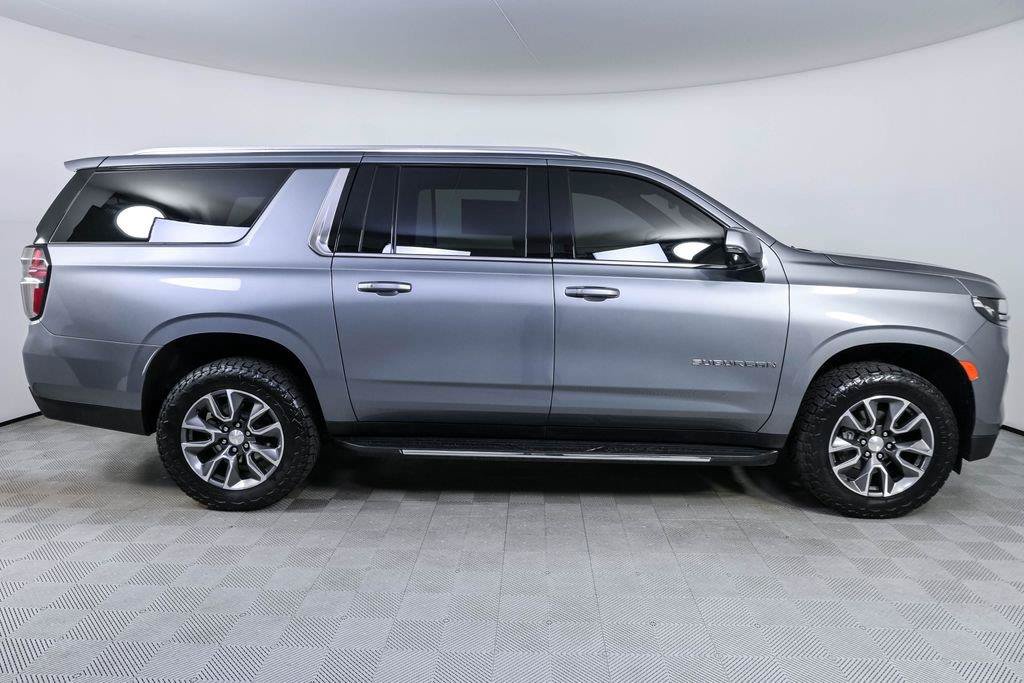 Used 2022 Chevrolet Suburban LT w/ LT Signature Plus Package RWD image 30