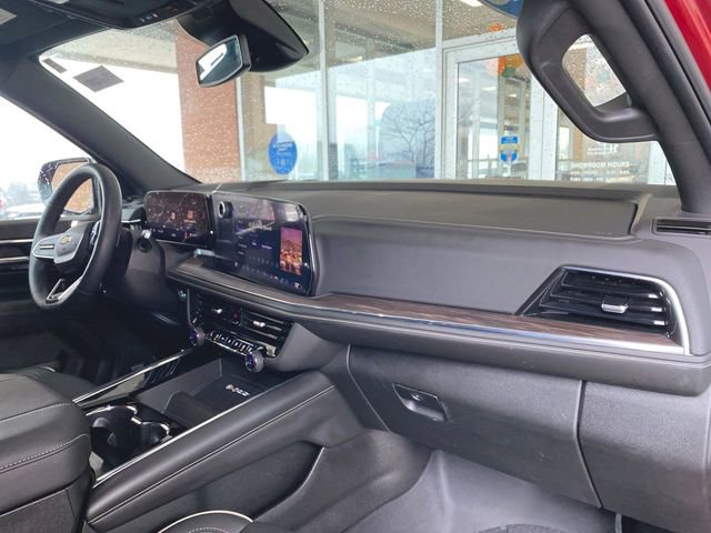 Used 2025 Chevrolet Tahoe Premier AWD/4WD image 29