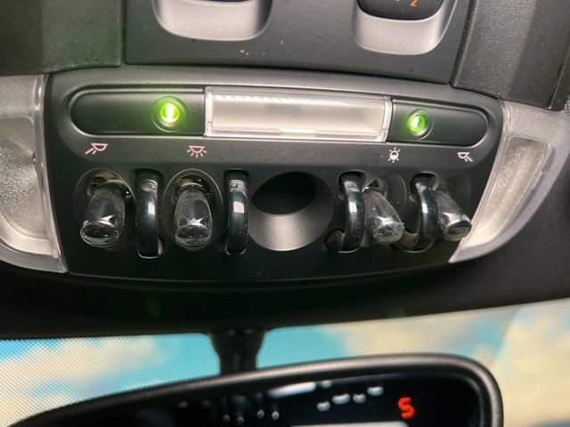 Used 2018 MINI Cooper S image 44