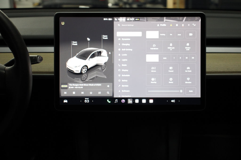 Used 2023 Tesla Model Y Long Range AWD/4WD image 8