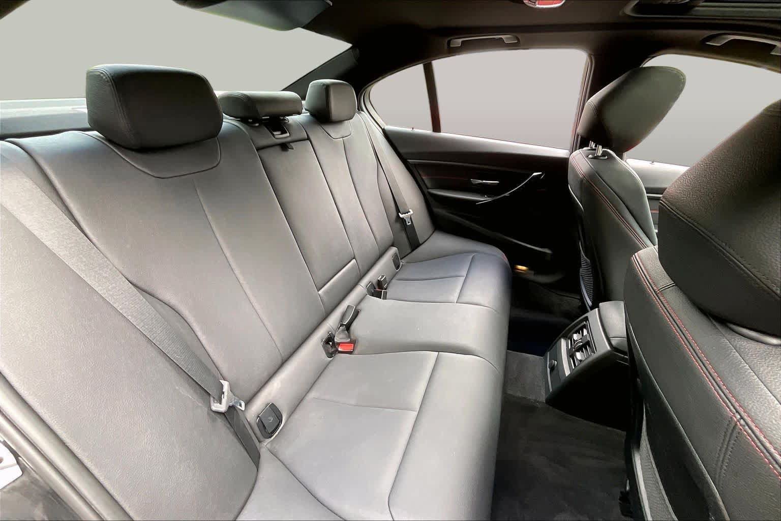 Used 2013 BMW 328i xDrive Sedan AWD/4WD image 19