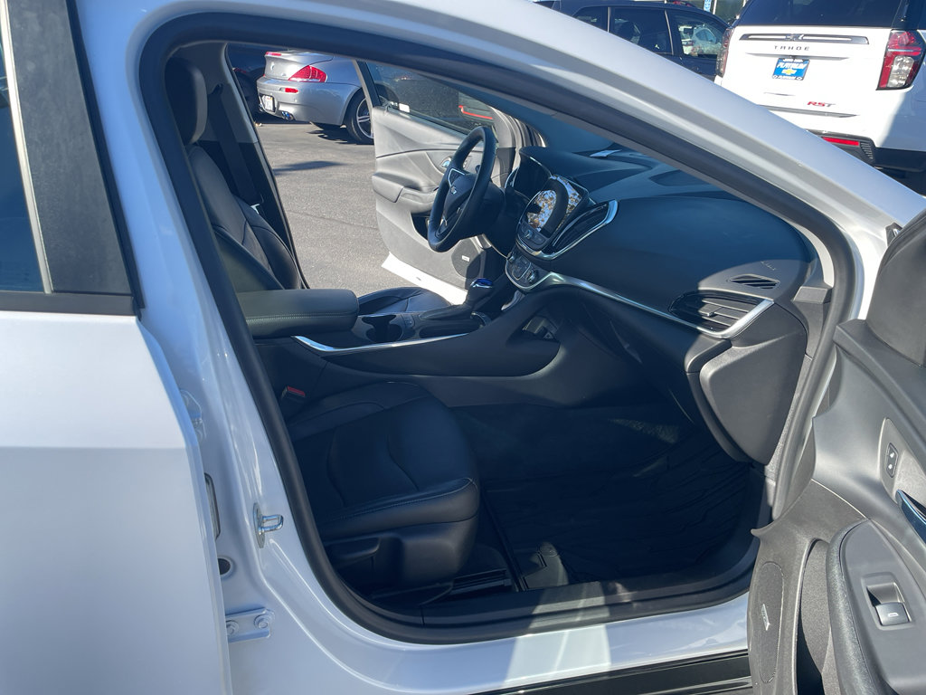 Used 2017 Chevrolet Volt Premier w/ Driver Confidence II Package image 47