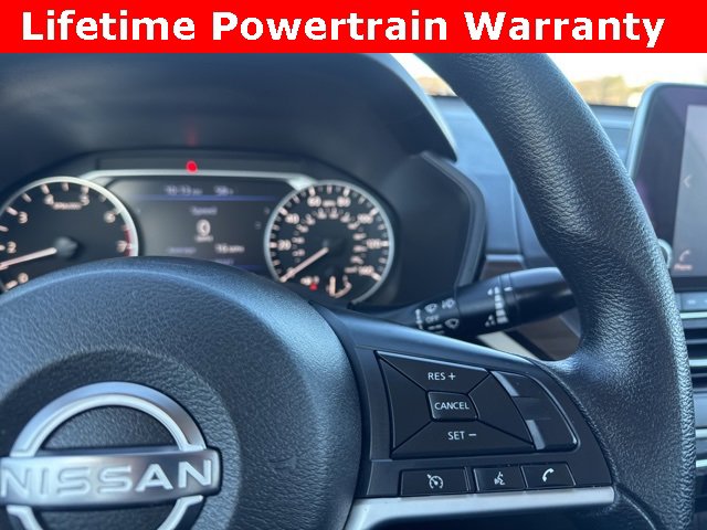 Used 2024 Nissan Altima 2.5 SV image 11