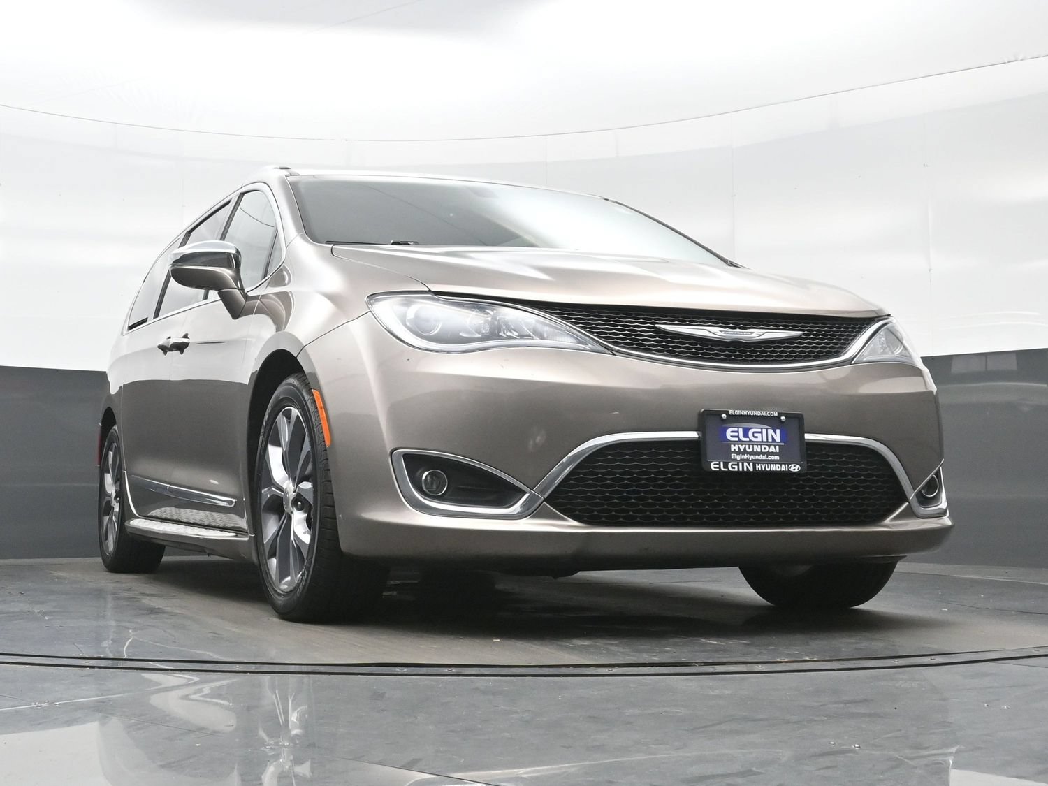 Used 2017 Chrysler Pacifica Limited FWD image 33