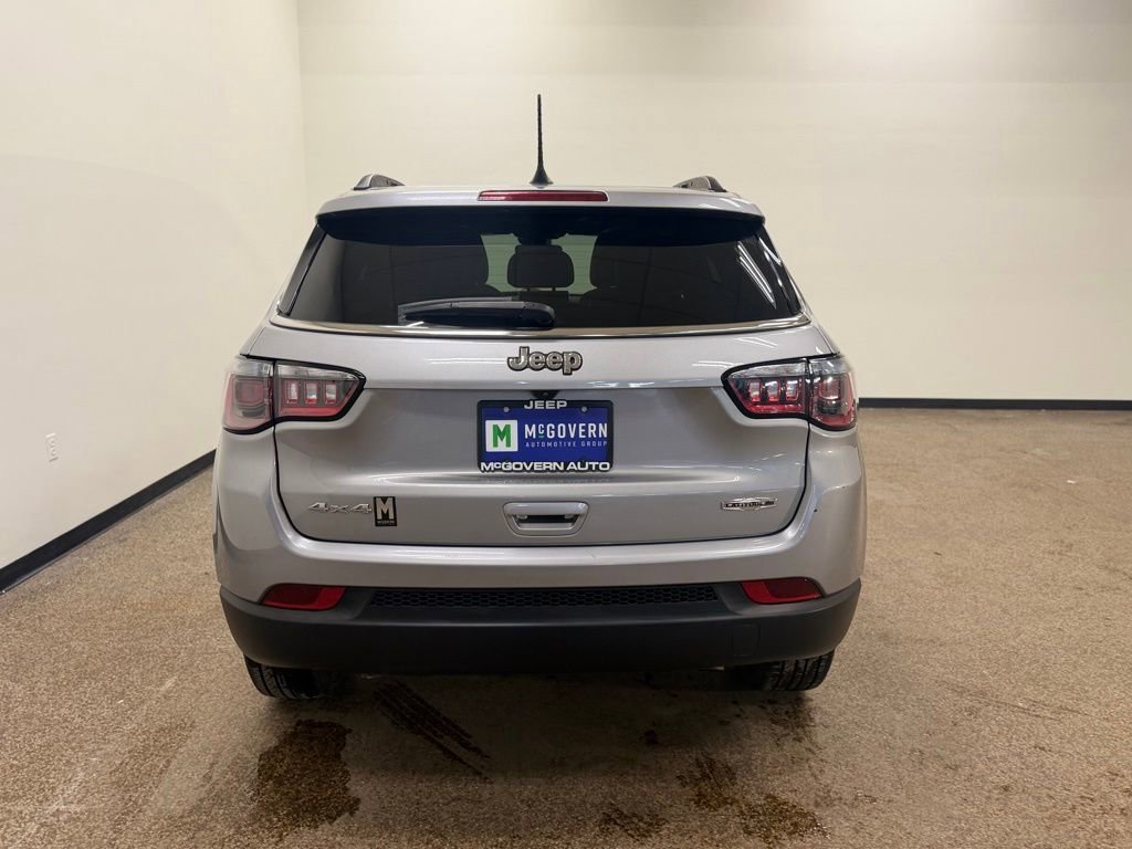 Used 2023 Jeep Compass Latitude w/ Sun and Sound Group image 4