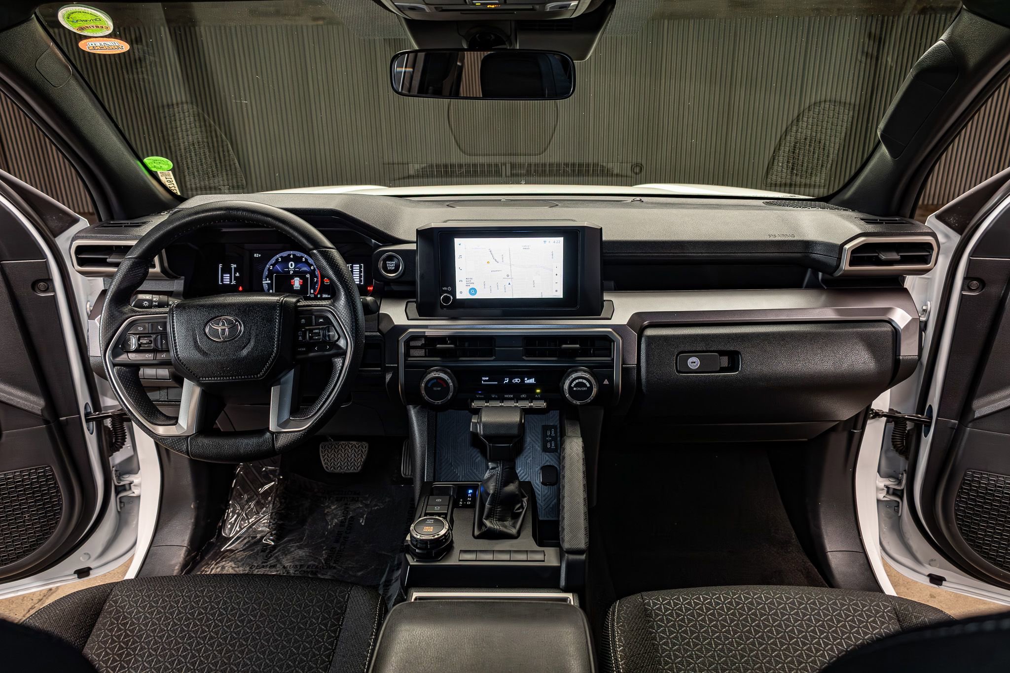 Used 2025 Toyota 4Runner SR5 AWD/4WD image 16