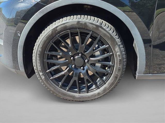 Used 2022 Tesla Model Y Long Range AWD/4WD image 24