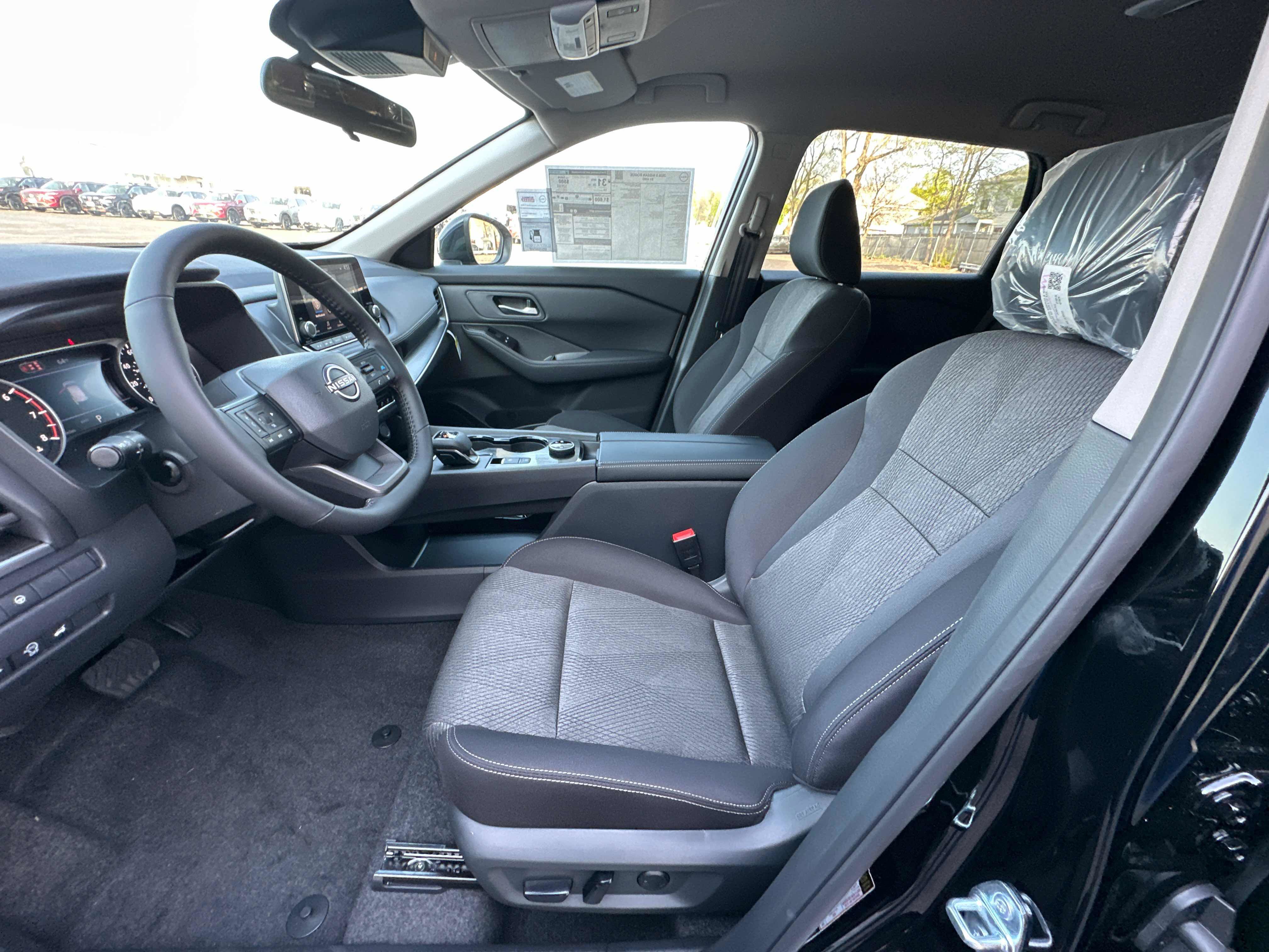 New 2026 Nissan Rogue SV w/ Cold Weather Package AWD/4WD image 23
