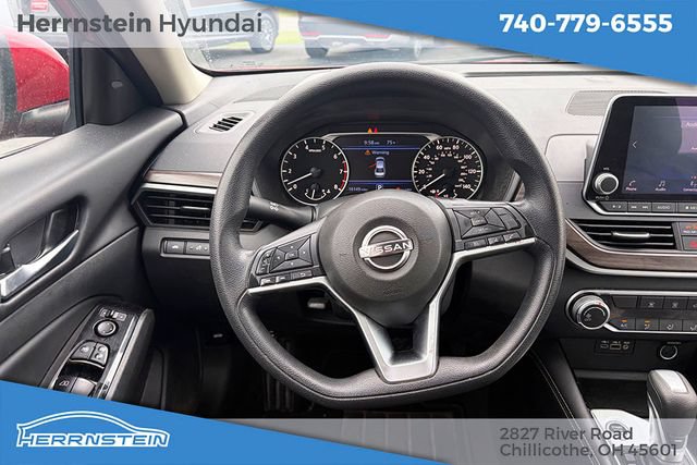Used 2023 Nissan Altima 2.5 SV FWD image 7