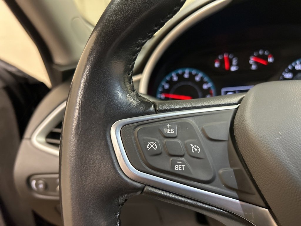 Used 2022 Chevrolet Malibu RS image 20