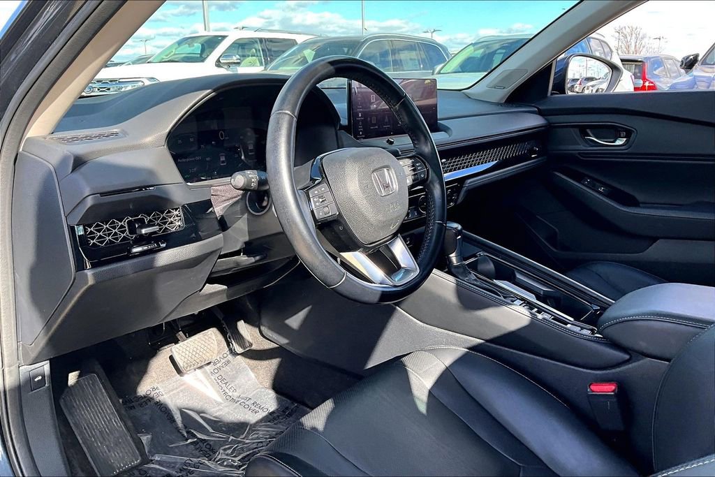 Used 2023 Honda Accord Touring image 16