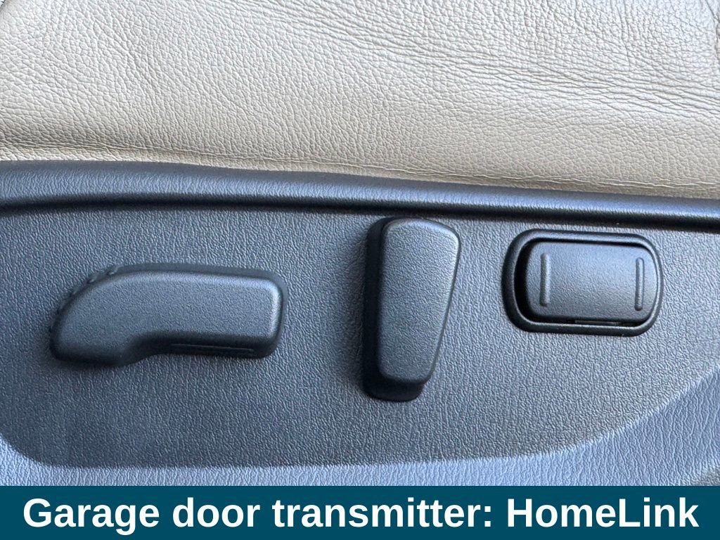 Used 2024 Nissan Armada SL w/ Captain's Chairs Package image 21