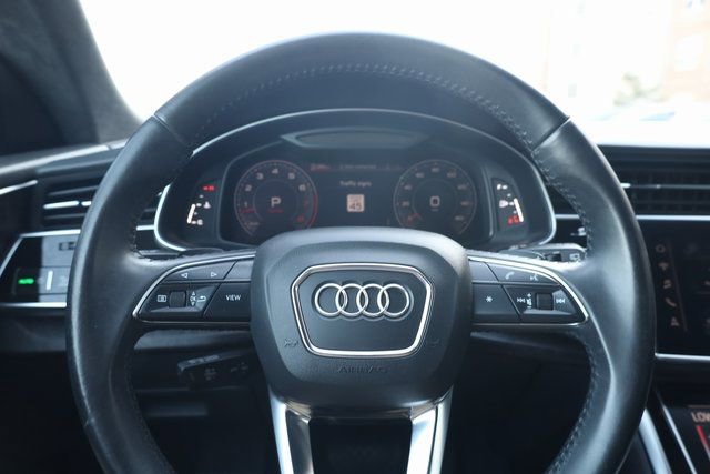 Used 2020 Audi Q8 Prestige w/ Prestige Package image 14