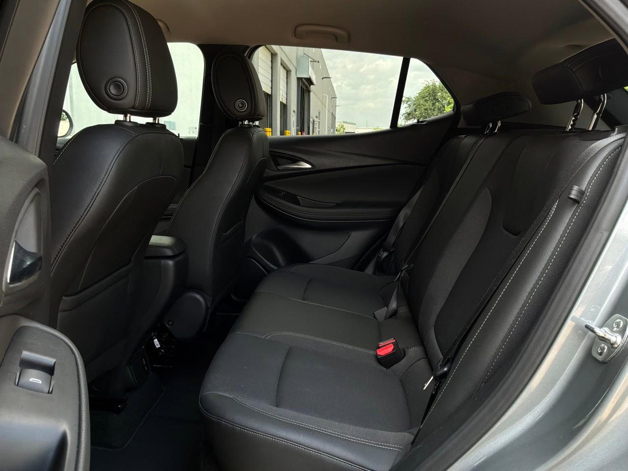 Used 2025 Buick Encore GX Preferred FWD image 11