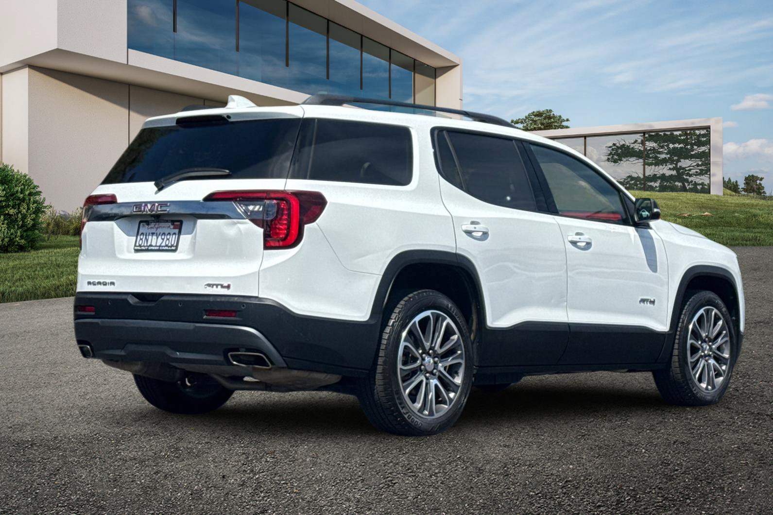 Used 2020 GMC Acadia AT4 w/ Trailering Package AWD/4WD image 4