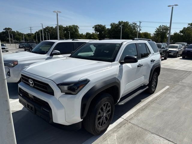 Used 2025 Toyota 4Runner SR5 AWD/4WD image 2