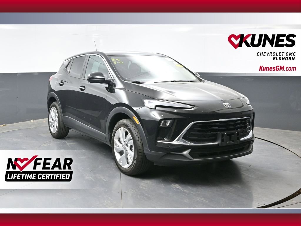 Used 2025 Buick Encore GX Preferred AWD/4WD image 1