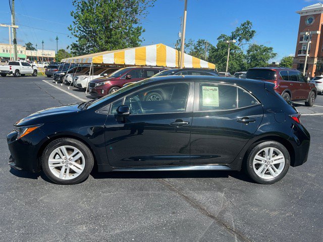 Used 2021 Toyota Corolla SE FWD image 3