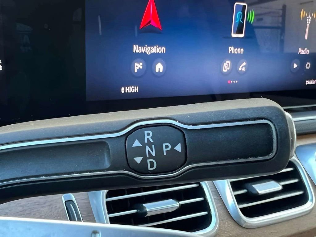 Used 2024 Mercedes-Benz GLE 350 4MATIC image 18