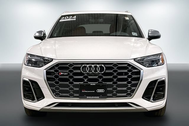 Certified 2024 Audi SQ5 Premium Plus w/ Premium Plus Package AWD/4WD image 3