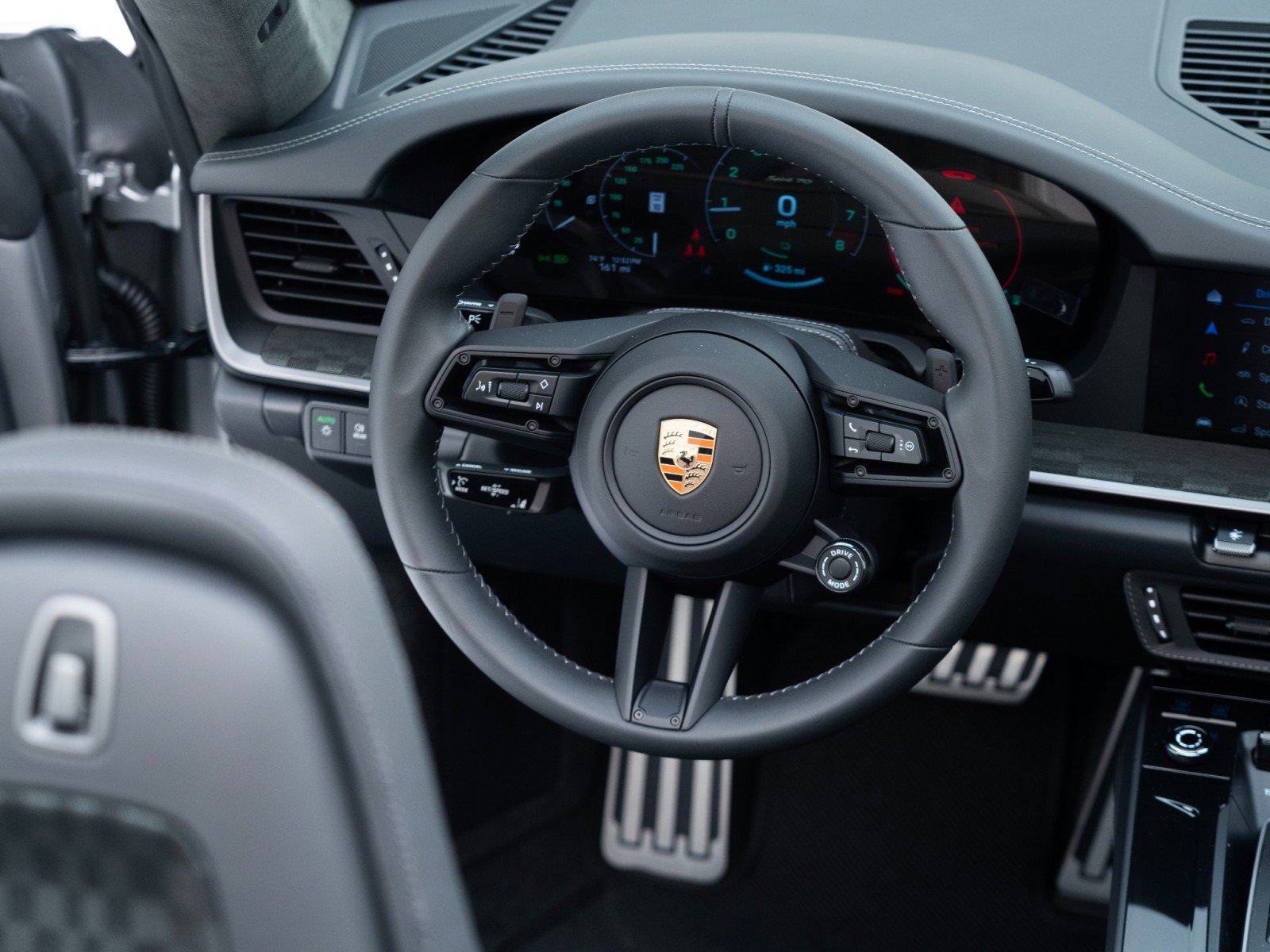 Certified 2026 Porsche 911 GTS image 32