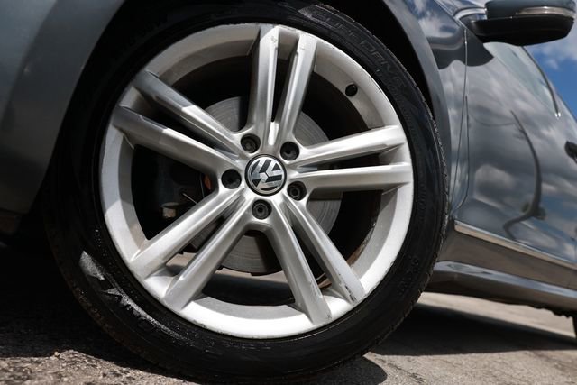 Used 2015 Volkswagen Passat 1.8T SE FWD image 34