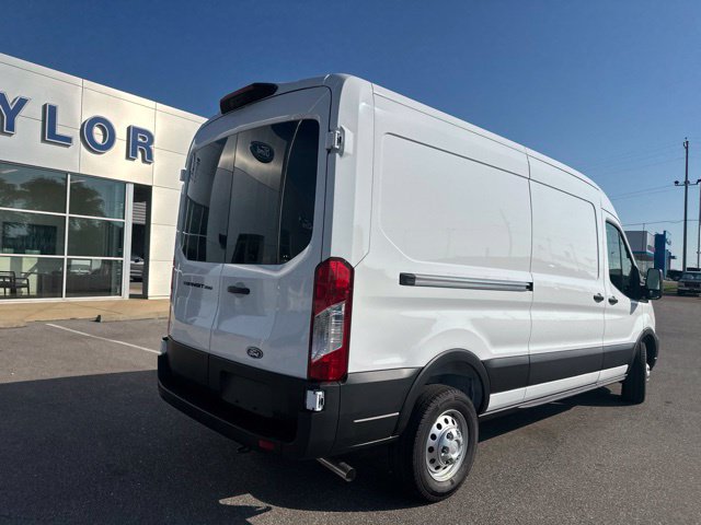 New 2026 Ford Transit 250 148 Medium Roof w/ Load Area Protection Package RWD image 20