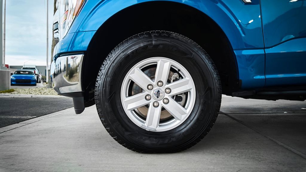 Used 2021 Ford F150 XLT w/ Equipment Group 301A Mid AWD/4WD image 3