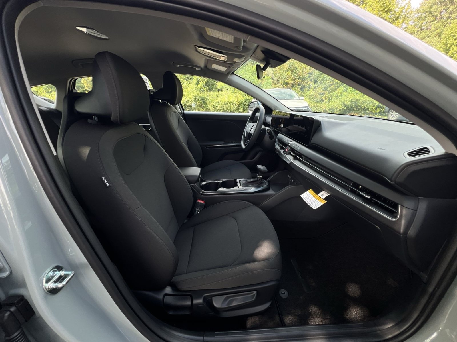 New 2026 Kia K4 FWD image 32