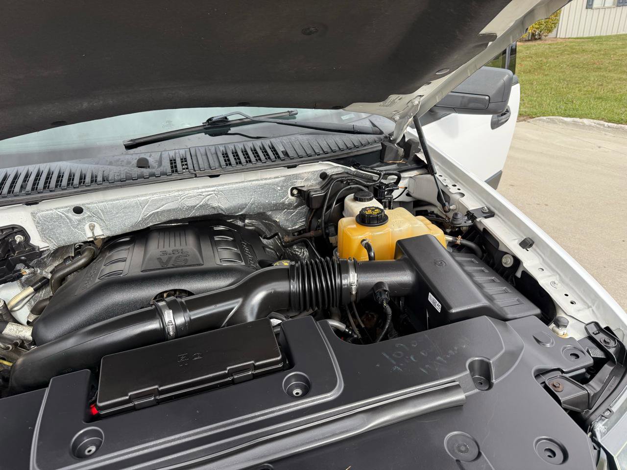 Used 2015 Ford Expedition XL image 34
