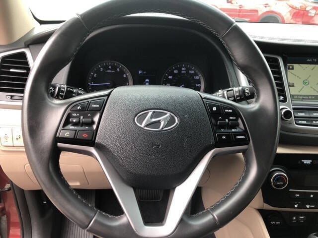 Used 2017 Hyundai Tucson Limited w/ Cargo Package AWD/4WD image 9