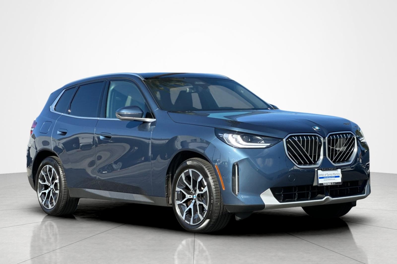 Used 2026 BMW X3 xDrive30i w/ Premium Package AWD/4WD image 7