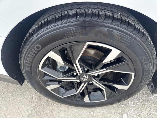 Used 2025 Hyundai Sonata SEL FWD image 8