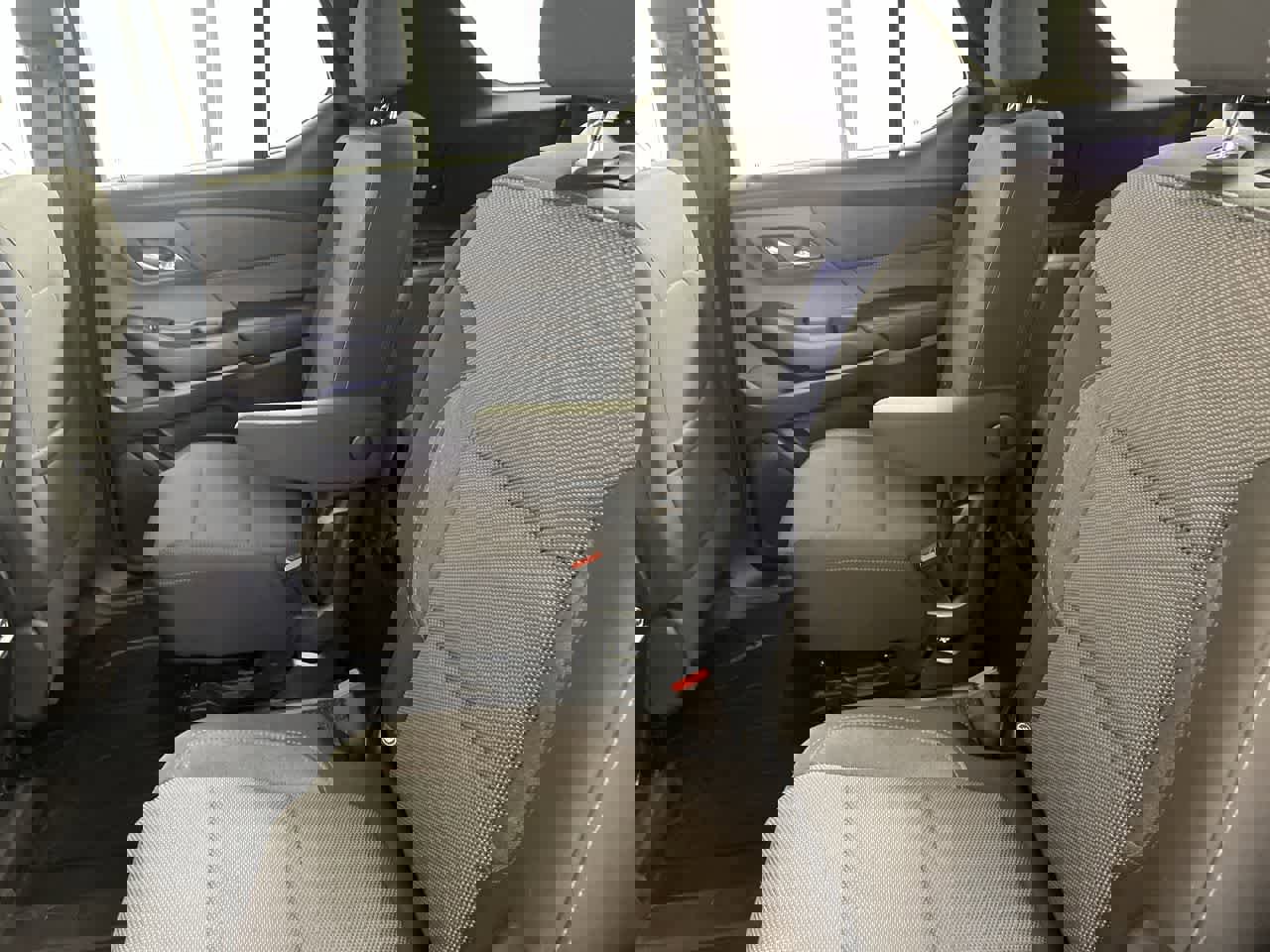 Used 2022 Chevrolet Traverse LT image 27