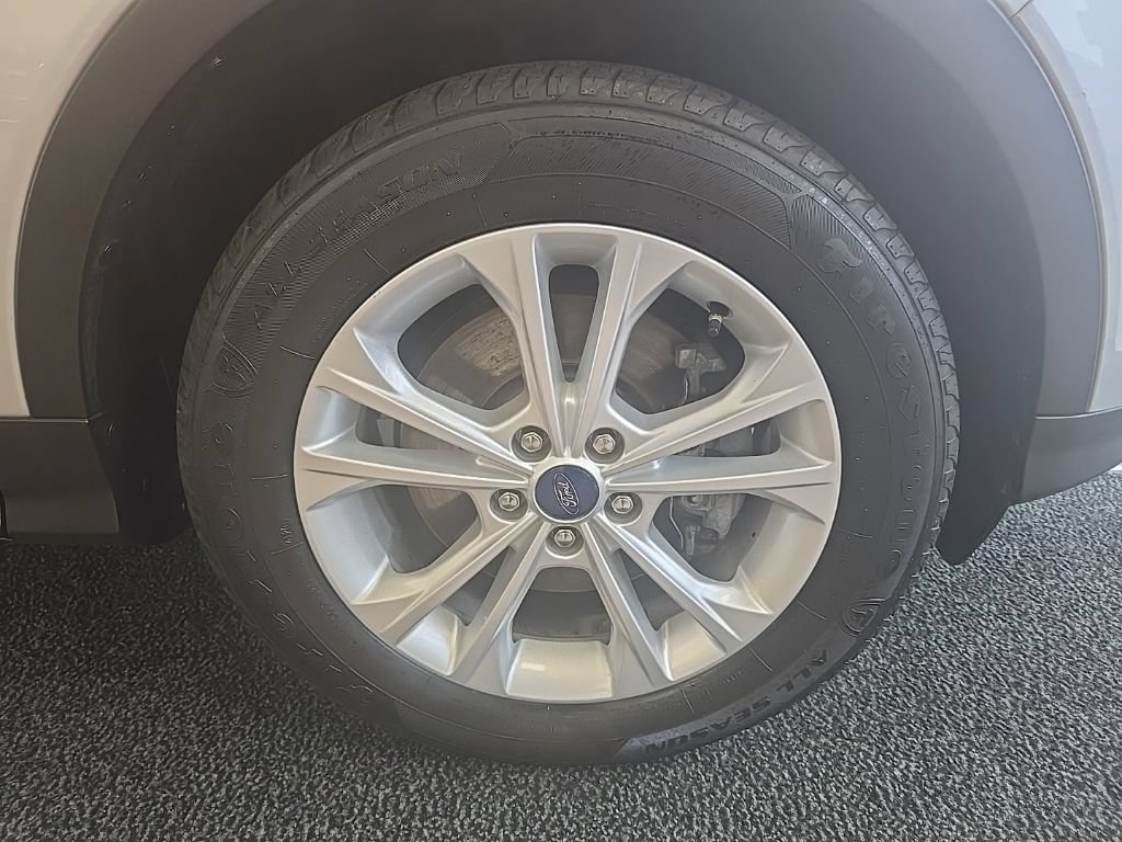 Used 2019 Ford Escape SE AWD/4WD image 38