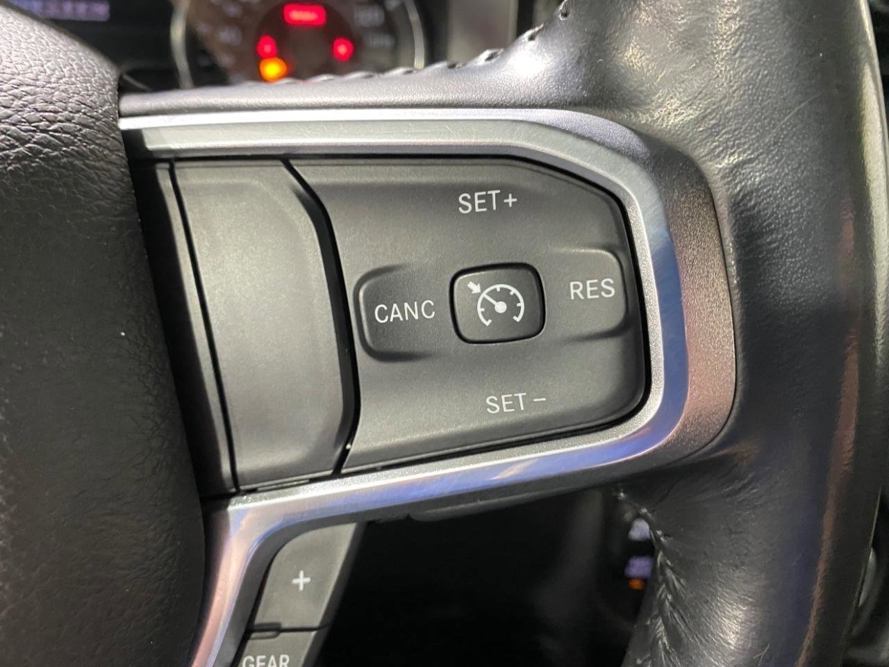 Used 2023 RAM 1500 Laramie AWD/4WD image 19